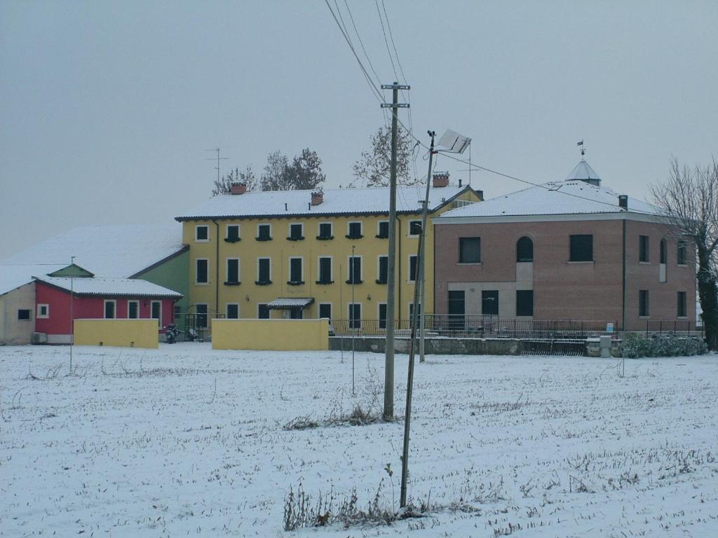 Bb Mambrotta Guest House San Martino Buon Albergo Luaran gambar