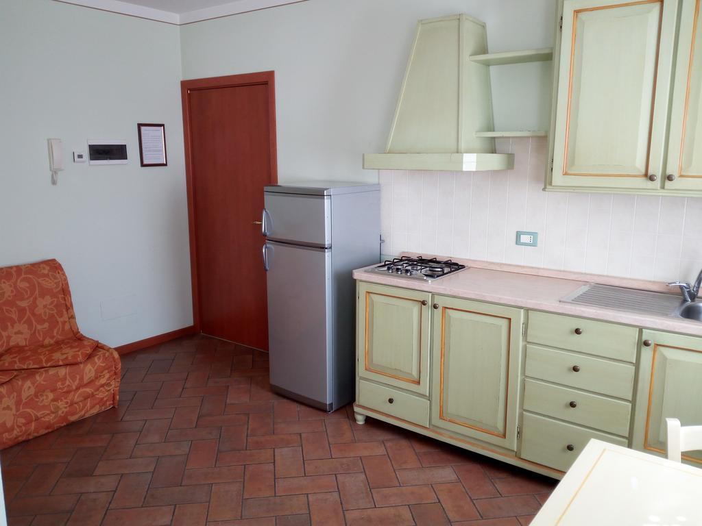 Bb Mambrotta Guest House San Martino Buon Albergo Luaran gambar