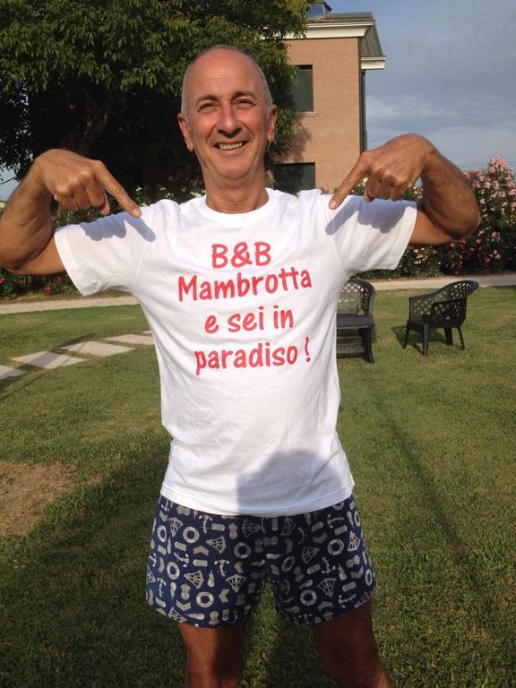 Bb Mambrotta Guest House San Martino Buon Albergo Luaran gambar